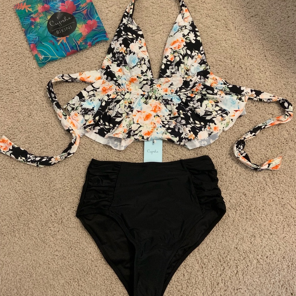 Cupshe High Waisted Halter Bikini